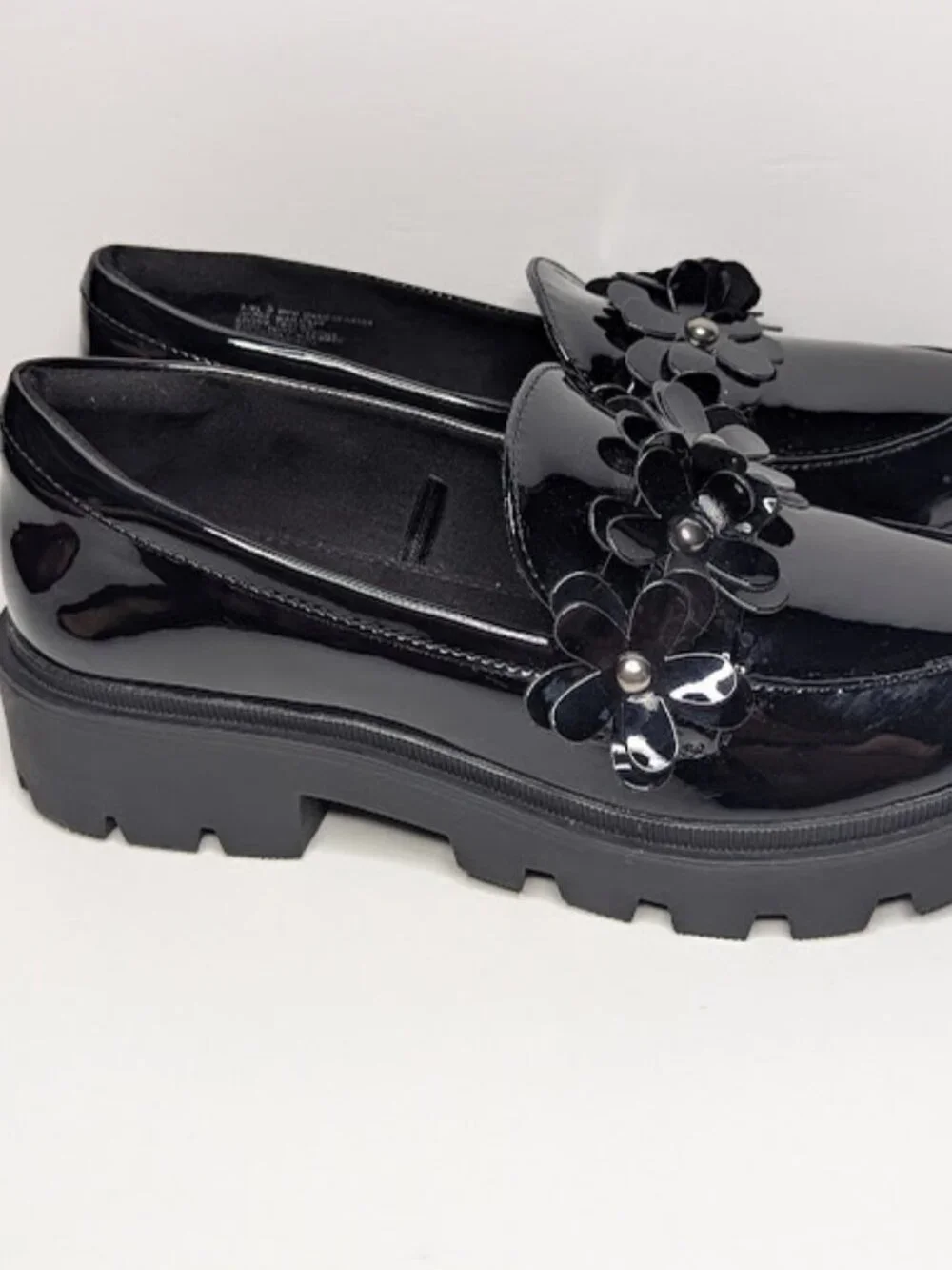 Sonoma Black Patent Floral Lug Sole Loafers Girls Size 3  Price